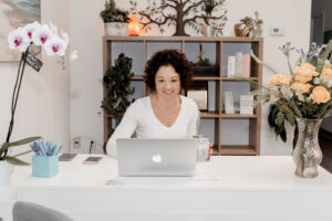 Lisa De Souza Massage Therapist Front Desk